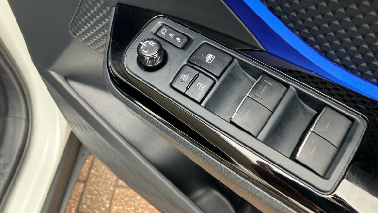 Toyota C-HR 1.8 Hybrid Dynamic 5dr CVT Hybrid Hatchback